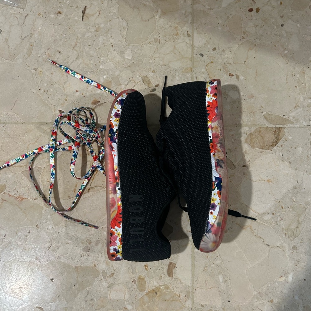 Unused NOBULL Black Lifting Sneakers with Floral Sole and extra laces